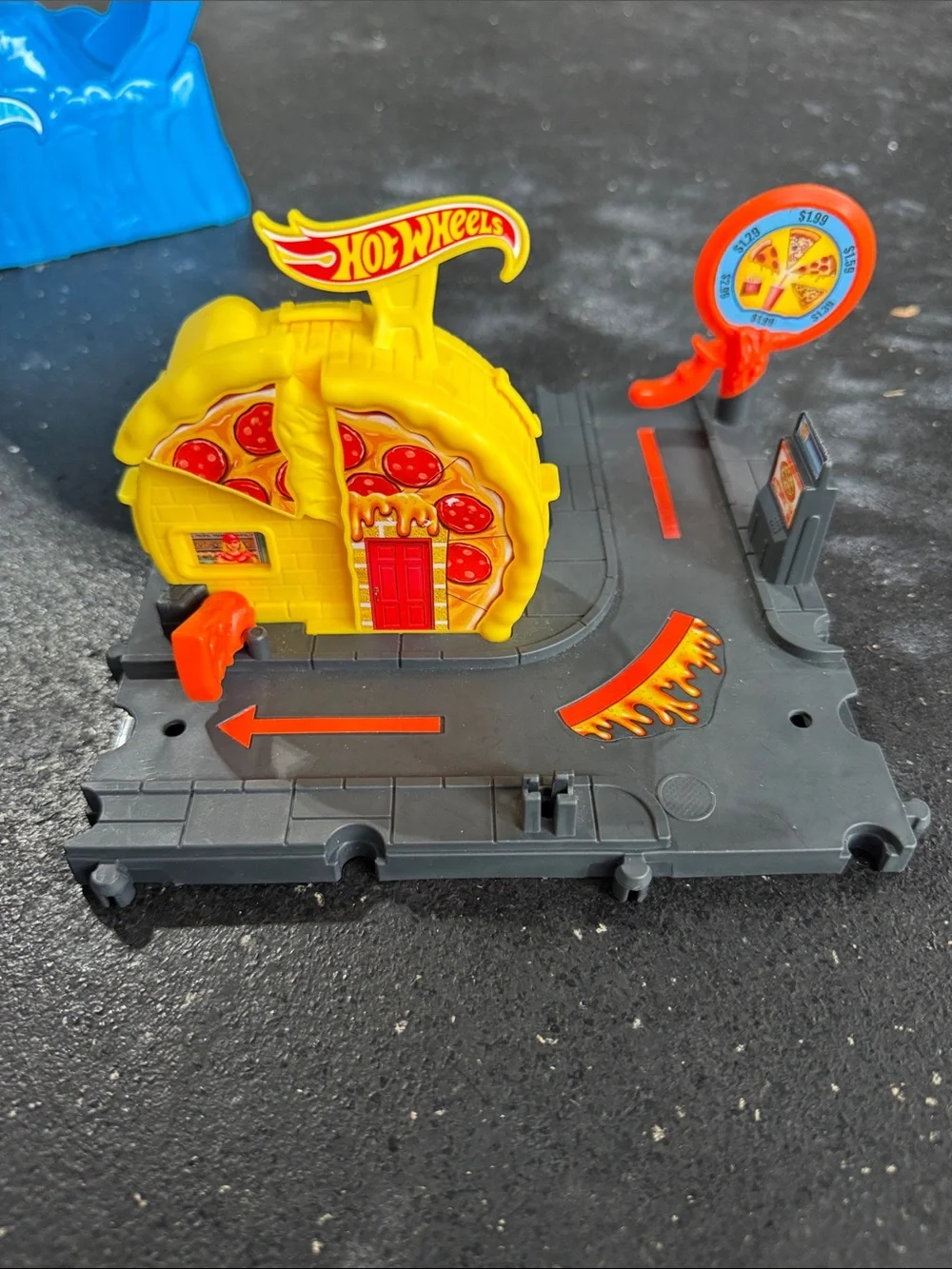 Various Hot Wheels Track Pieces